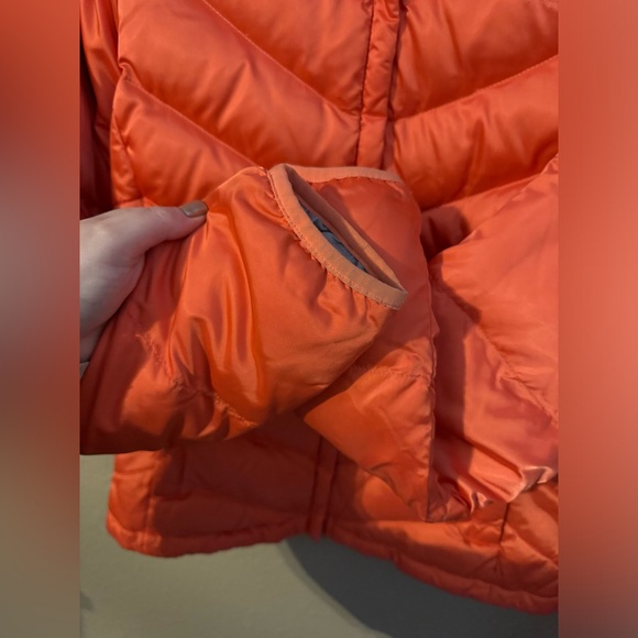 The North Face Puffer Jacket - Picture 4 of 6